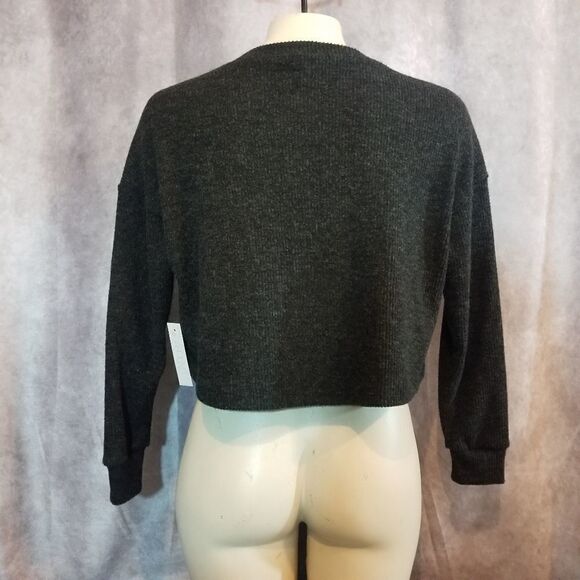 Abound Grey Crop Button Neck Long Sleeve Top Size XS - Picture 3 of 5